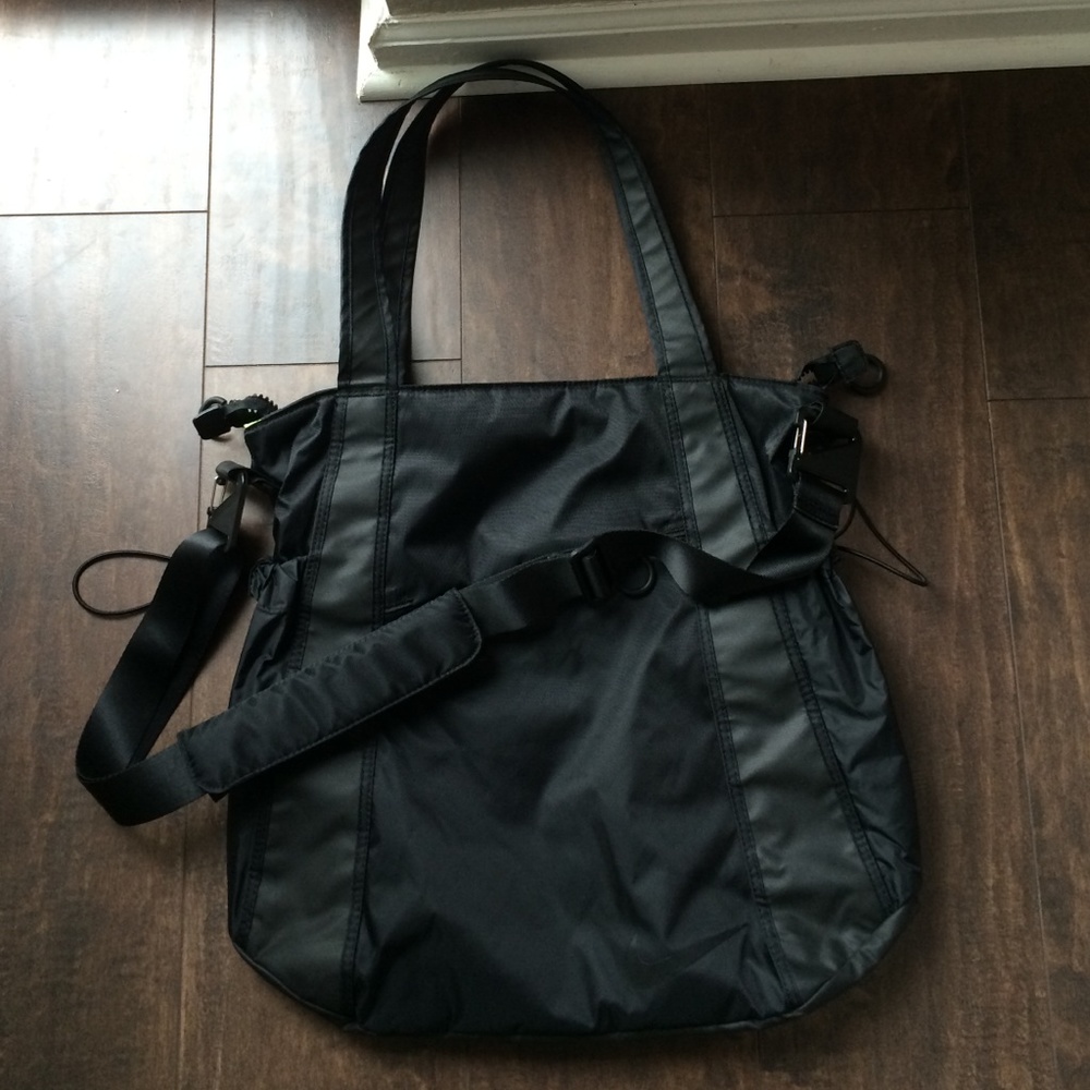NIKE workout bag! Like new!